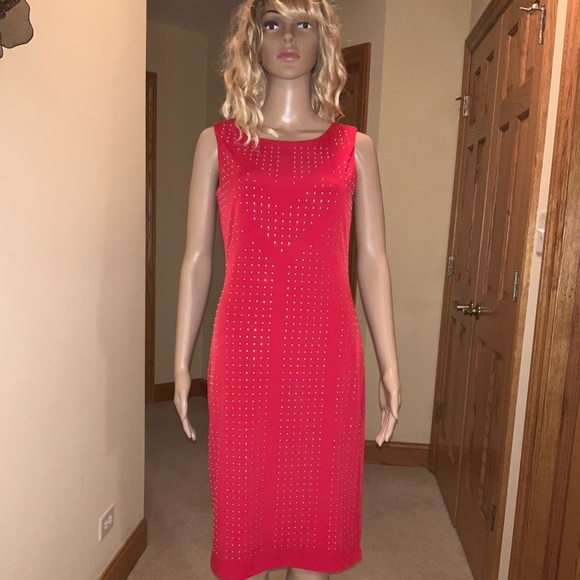 👗👗CALVIN KLEIN RED BEADED DRESS - Picture 1 of 4